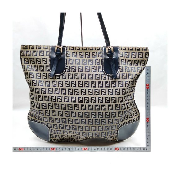 authentic Fendi Hand Bag Brown Canvas - Picture 4 of 10